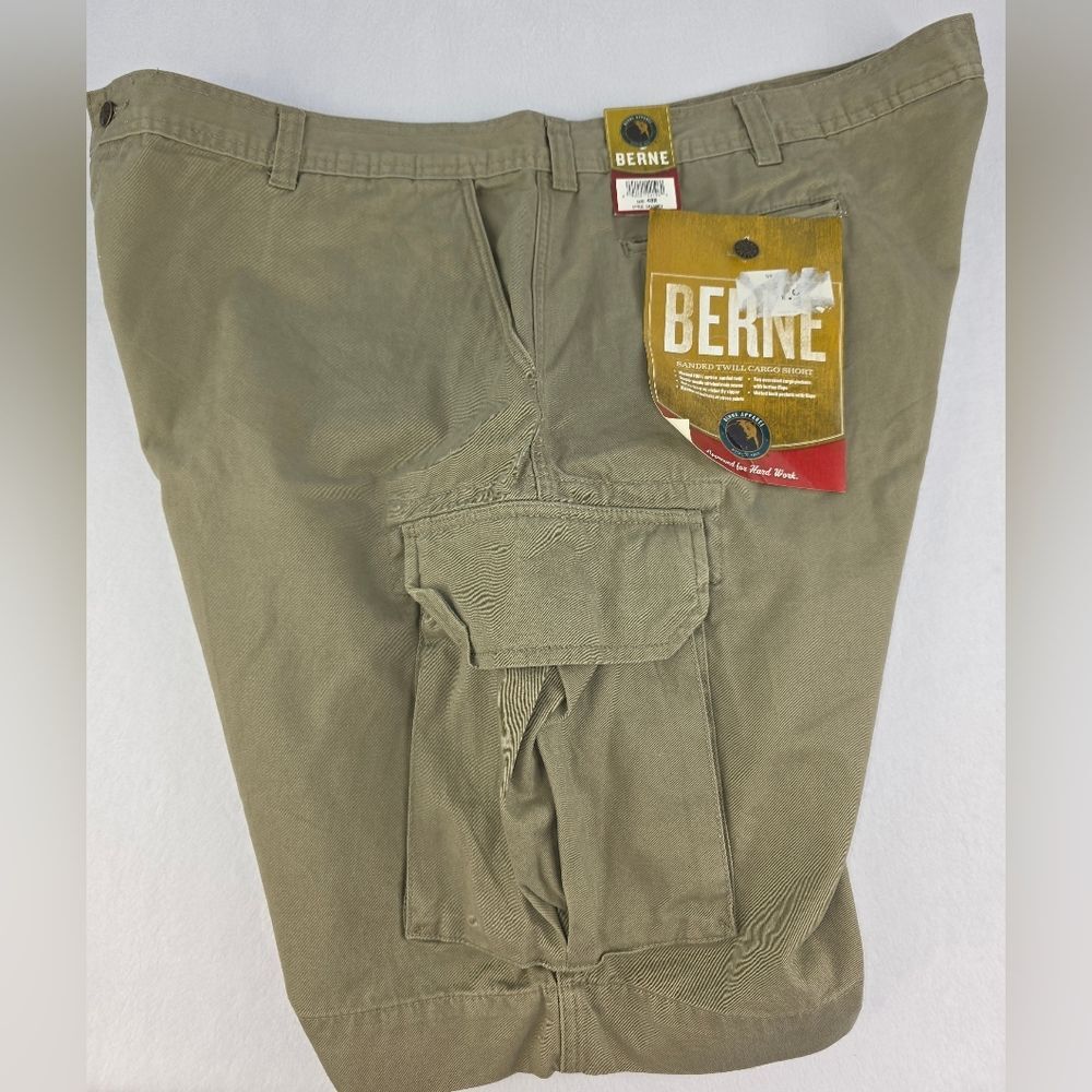 Berne Apparel Men's Sanded Twill Cargo Shorts Size 48R Tan NWT R-3370